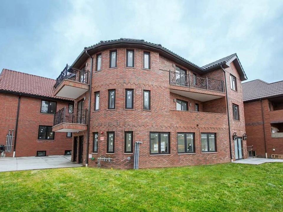 1st image of 45-73 Parsons Blvd
