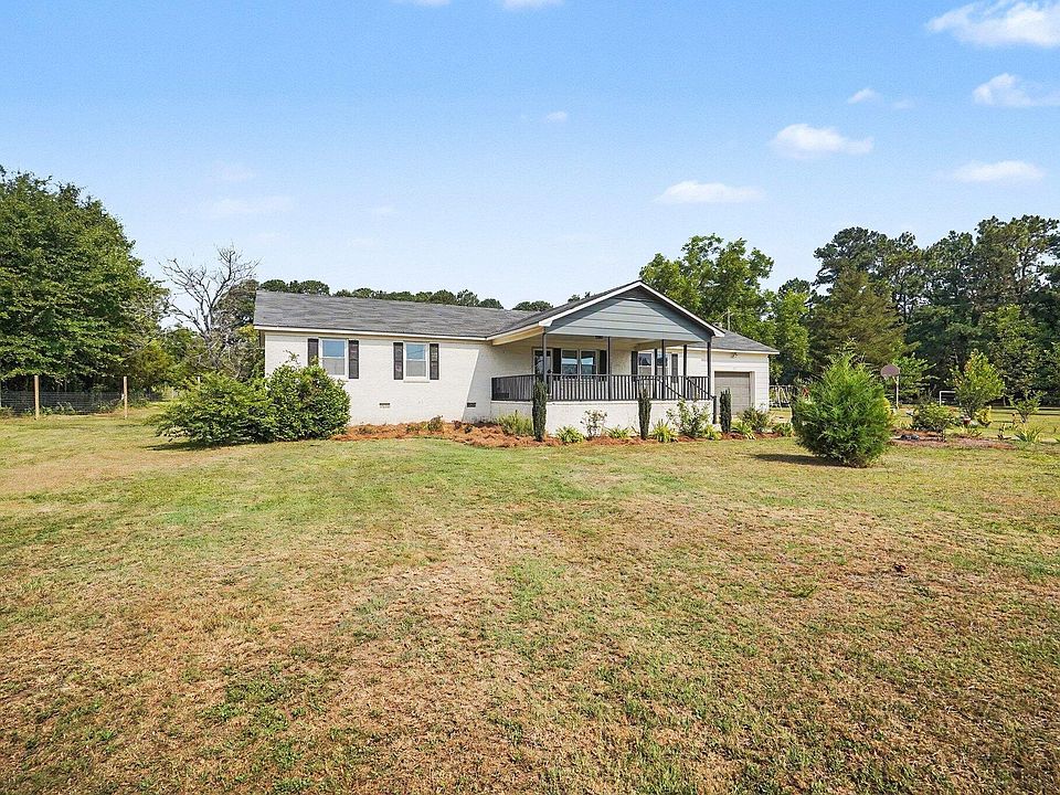 1st image of 134 Old Oak Ln