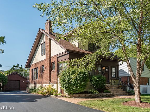 2nd image of 208 S Lombard Ave