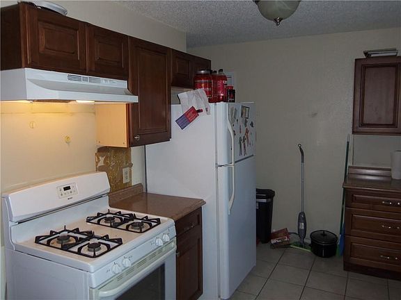 5th image of 5413 Harmon Ave #B