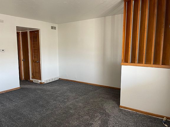 5th image of 15-4544 Nicholas St #15