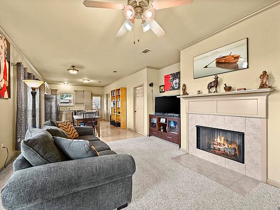 4th image of 41004 Fairmont Ave