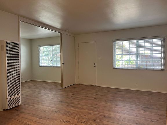 3rd image of 510 Glenneyre St APT 3