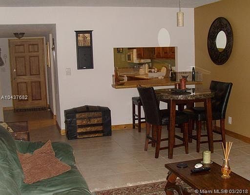 3rd image of 3615 Citrus Trce APT 2
