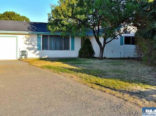 41 Bennett Pl, Sequim, WA 98382
