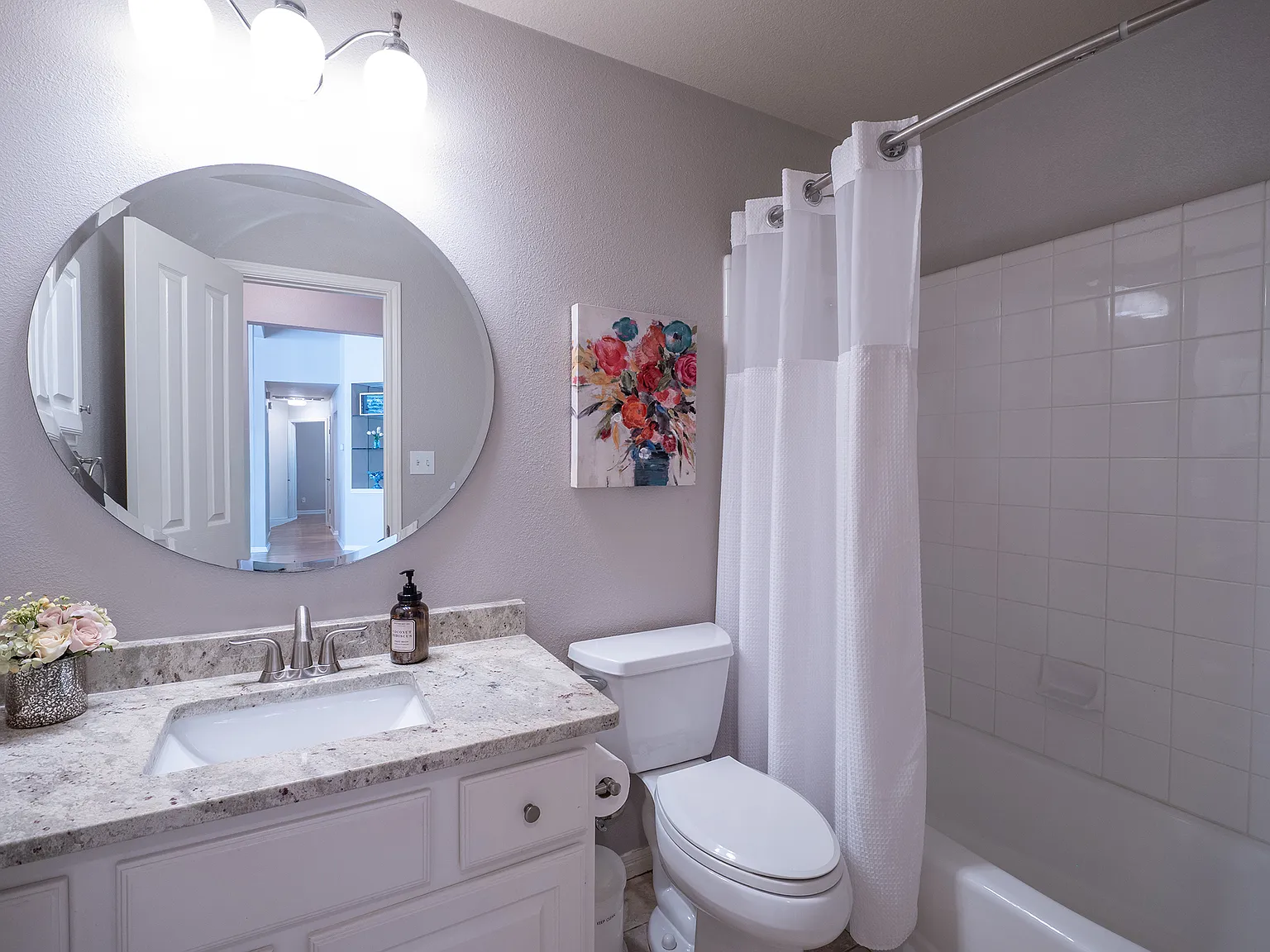 4 bed, 2579 sqft, $3,700 — Photo 3