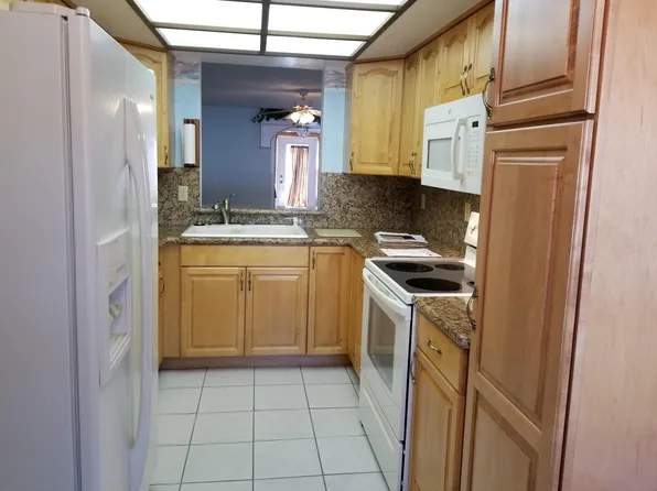 7360 Ulmerton Rd APT 14B, Largo, FL 33771