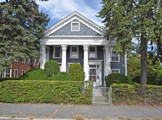 53 Waverly St, Worcester, MA 01604