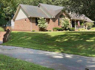 1615 J W York Rd, Scottsville, KY 42164