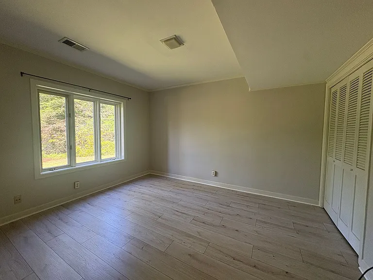 1 Dellwood Dr — Photo 16