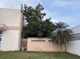 Villas De Buena Vista C Argos #C-9, Bayamon, PR 00956