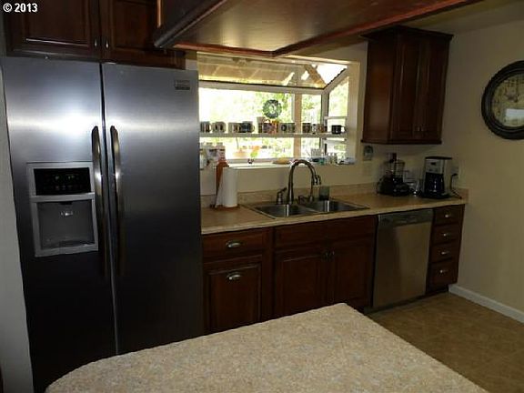 4th image of 435 Teakwood Dr