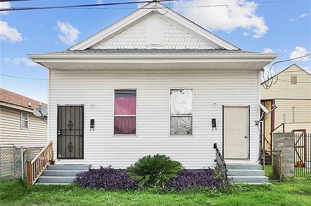 1st image of 3031 Saint Peter St