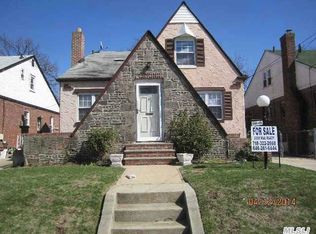 13835 230th St, Springfield Gardens, NY 11413