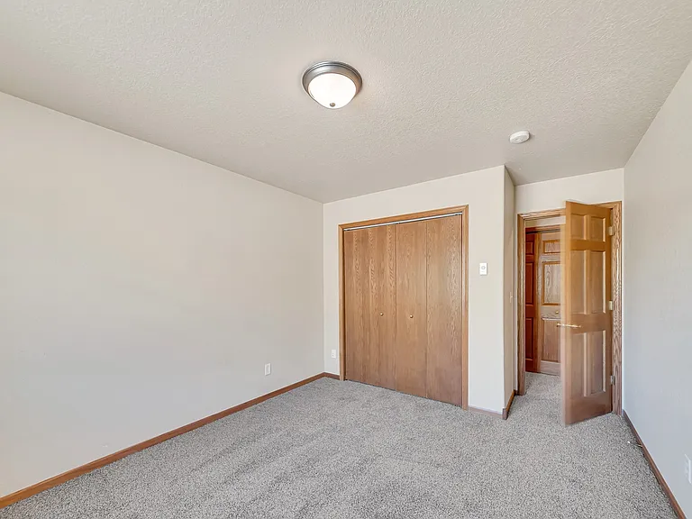 1311 E Oakland St #B — Photo 10