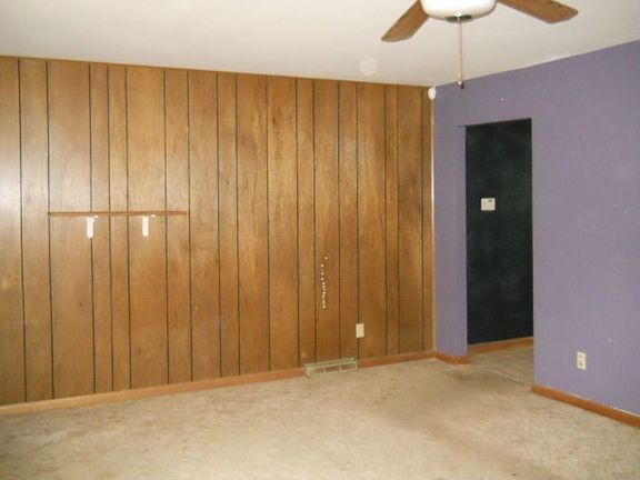 Bright and spacious living room