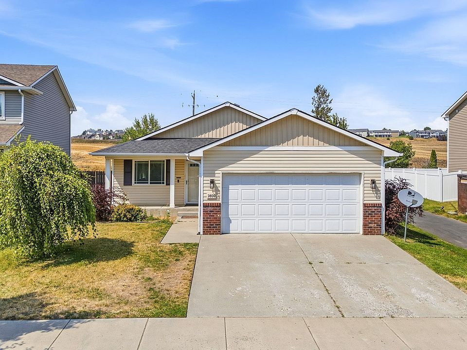 1st image of 1400 SW Lost Trail Dr