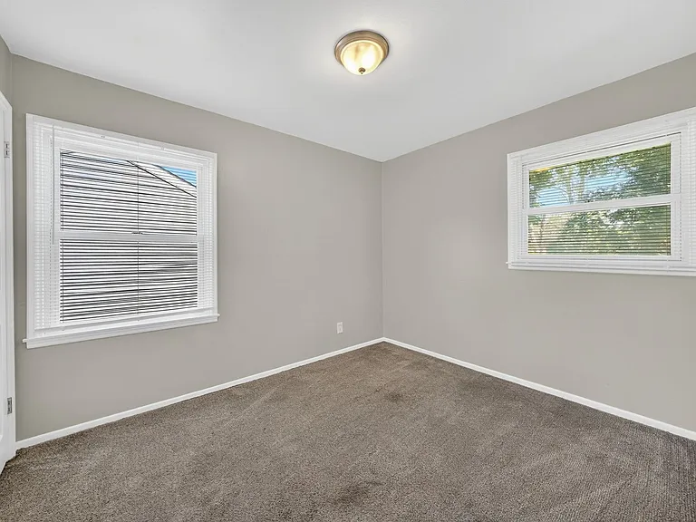 251 Midlothian Rd — Photo 29