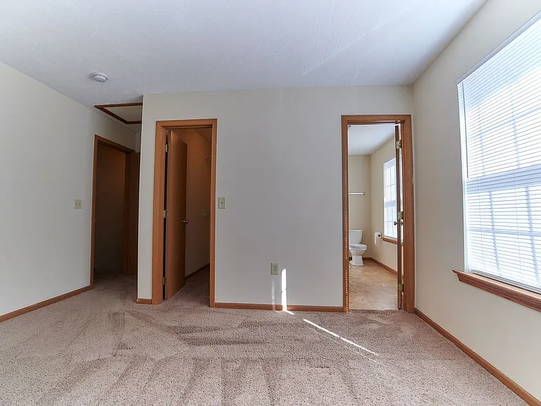 The Ridge Apartments & Townhomes — Photo 52