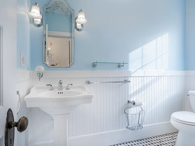157 Langdon Ave #157 — Photo 6