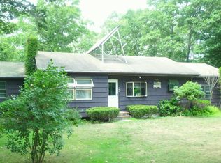 364 Holmes St, Halifax, MA 02338