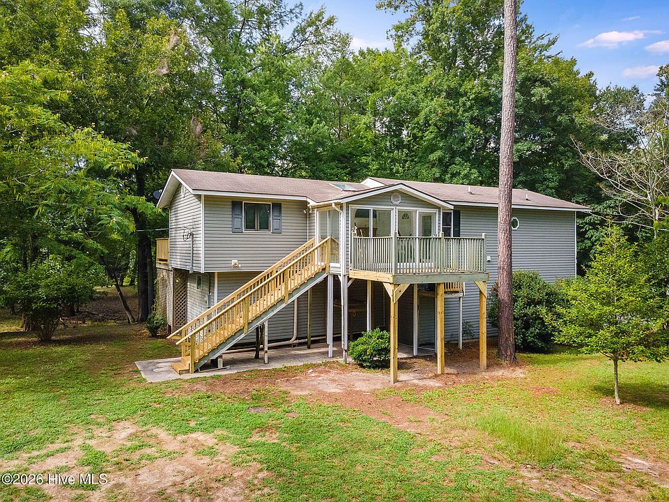 1st image of 105 Whitestocking Ext