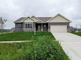 1415 Ridgetrail Dr, Cross Plains, WI 53528