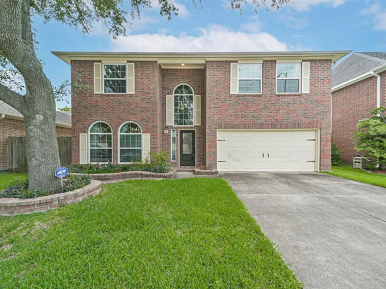 6219 Summerville Ln — Photo 1