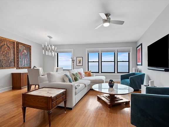 4th image of 7641 N Eastlake Ter APT 1F