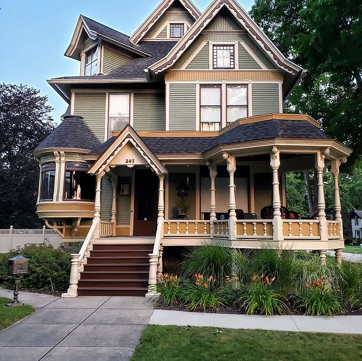 1st image of 307 Green St