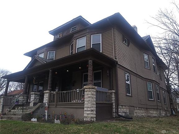 2nd image of 1125 W Grand Ave