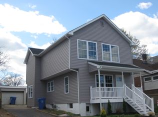 9 Ling St, Fords, NJ 08863