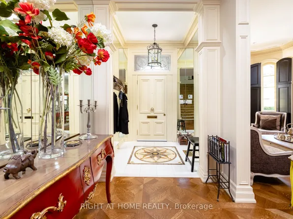 51 Hazelton Ave, Toronto, ON M5R 2E3