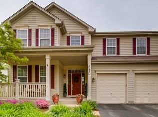 610 Donegal Dr, Elgin, IL 60124