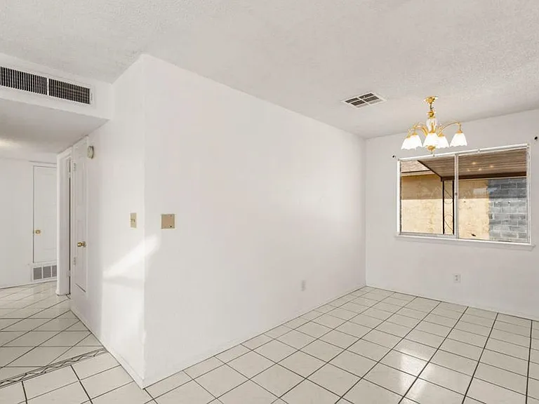 11701 Henry Phipps Dr — Photo 17