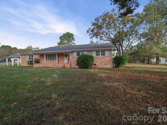 3rd image of 5221 Gilboa Rd