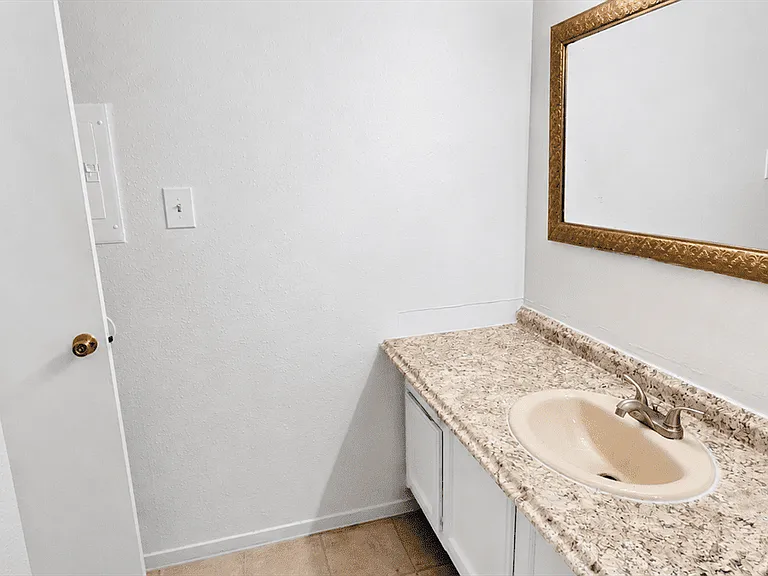 7313 Gulf Fwy #907 — Photo 7