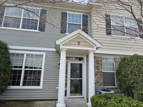 1573 Legacy Pkwy E Unit 3, Maplewood, MN 55109