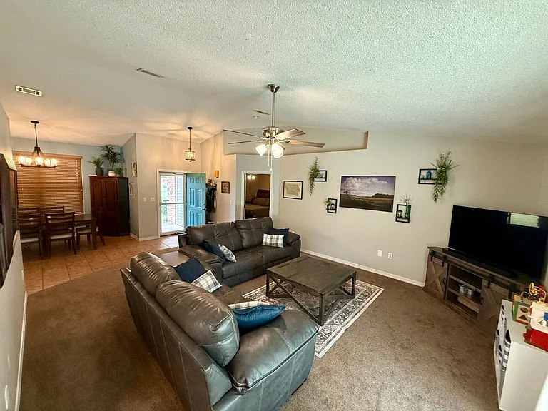 1243 Jefferyscot Dr — Photo 4