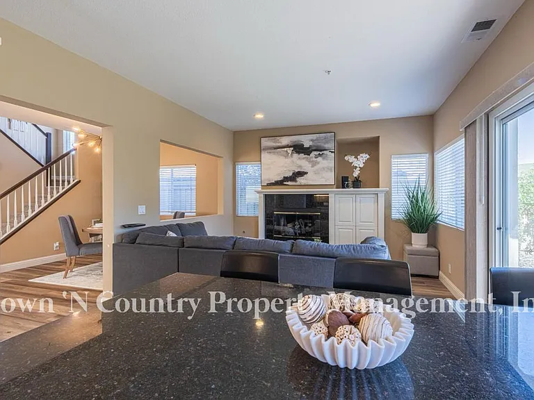 27312 Bavella Way — Photo 9