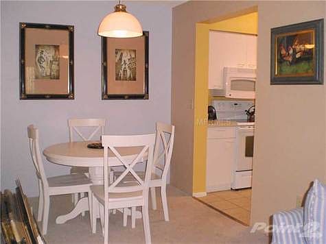 4th image of 8452 Gardens Cir APT 12