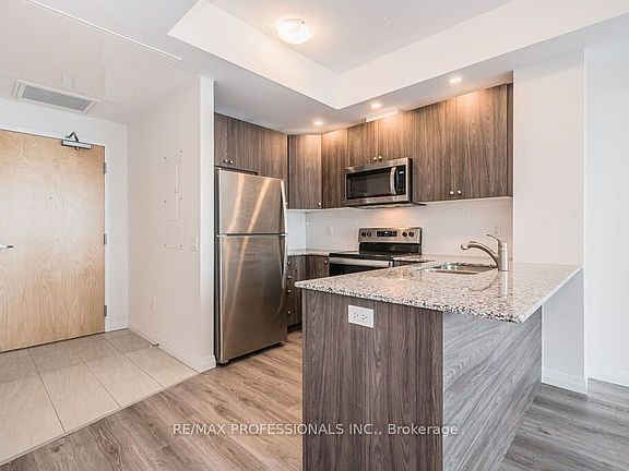 5th image of 60 Charles St W #2504