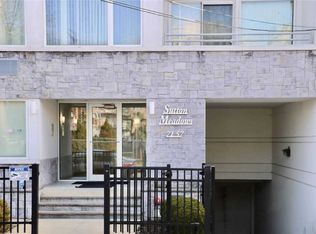 71-57 161st St #4B, Fresh Meadows, NY 11365