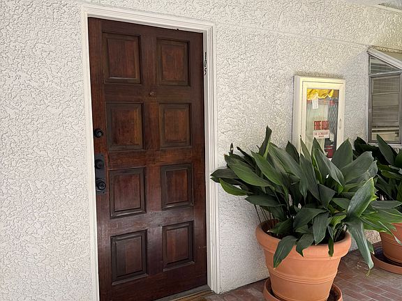 4th image of 4950 Louise Ave Unit 105
