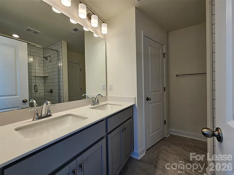 1027 S Point Rd — Photo 20