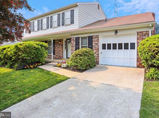 8618 Wild Olive Dr, Potomac, MD 20854