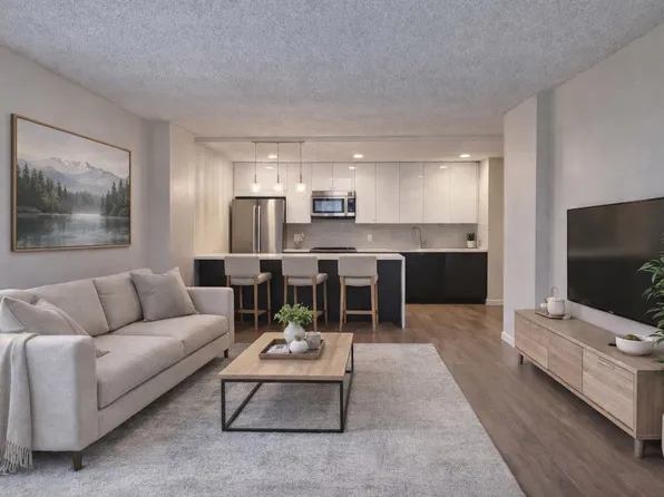 2016 Fullerton Ave #609, North Vancouver, BC V7P 3E6