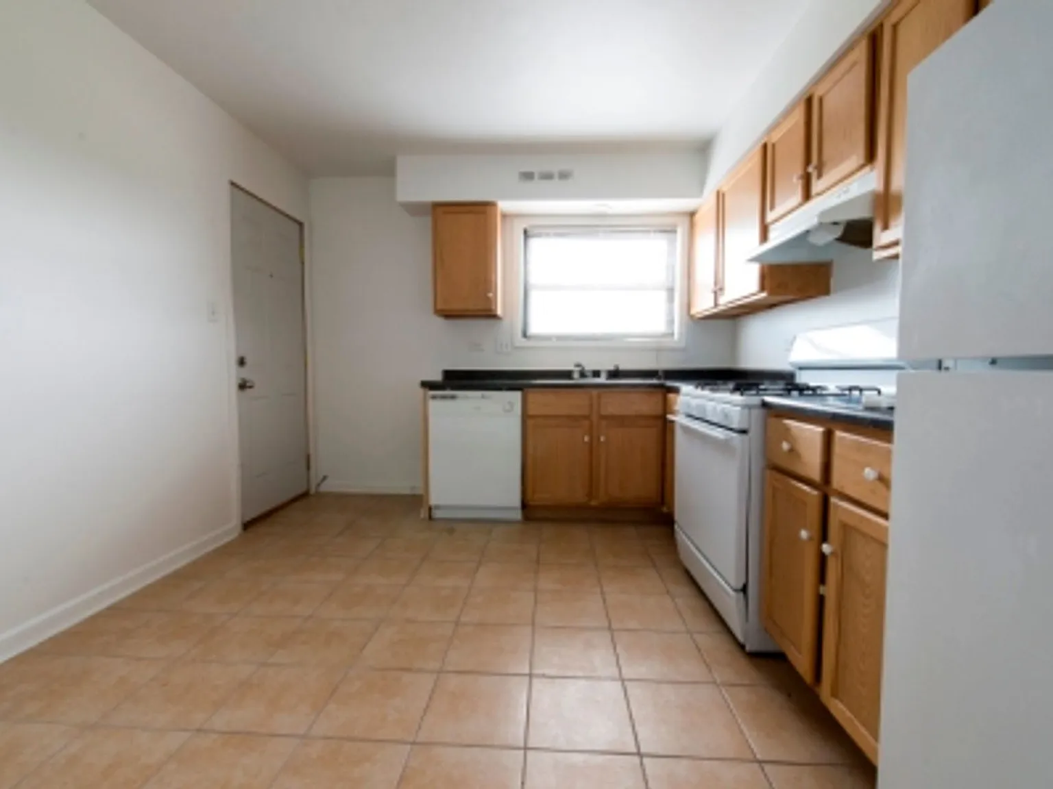 21746 Jeffrey — Photo 4