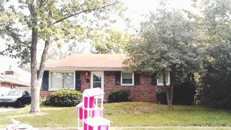 1st image of 1315 Stephen Foster Dr