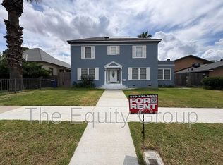 209 E 11th St, Hanford, CA 93230